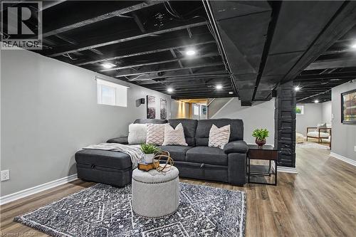 34 Weir Street S, Hamilton, ON - Indoor Photo Showing Basement