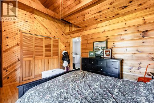 6571 Tree Haven Road, South Glengarry, ON - Indoor Photo Showing Bedroom