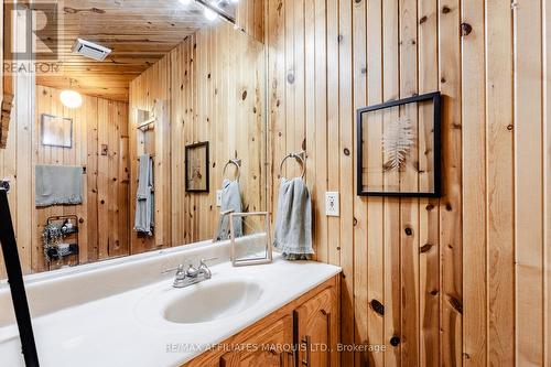 6571 Tree Haven Road, South Glengarry, ON - Indoor Photo Showing Bathroom