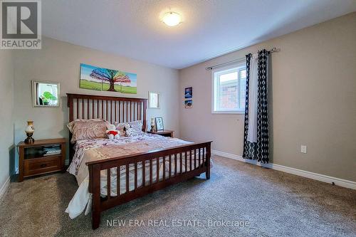 40 Fairgrounds Drive, Hamilton, ON - Indoor Photo Showing Bedroom