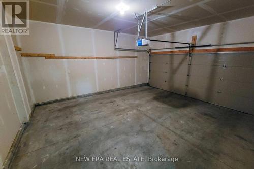 40 Fairgrounds Drive, Hamilton, ON - Indoor Photo Showing Garage