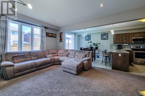 40 Fairgrounds Drive, Hamilton, ON - Indoor Photo Showing Living Room
