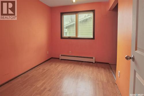 333 Dominion Bay, Central Butte, SK - Indoor Photo Showing Other Room