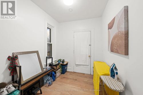 Office/Lounge area & walkout to pvt balcony! - 277 Arlington Avenue, Ottawa, ON - Indoor