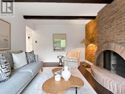 21 Longbow Square, Toronto, ON - Indoor Photo Showing Living Room With Fireplace
