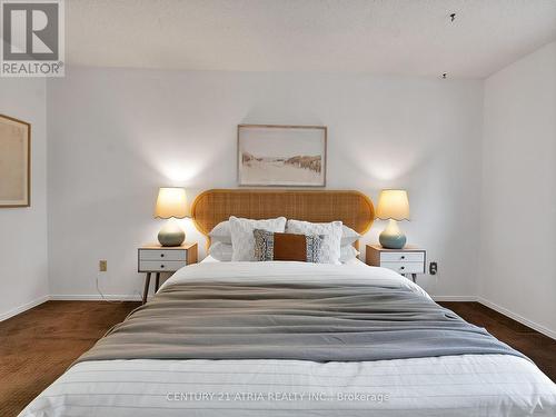 21 Longbow Square, Toronto, ON - Indoor Photo Showing Bedroom