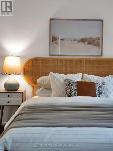 21 Longbow Square, Toronto, ON - Indoor Photo Showing Bedroom