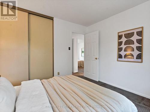 21 Longbow Square, Toronto, ON - Indoor Photo Showing Bedroom