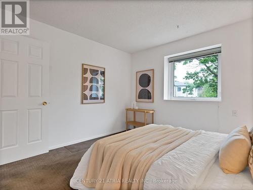 21 Longbow Square, Toronto, ON - Indoor Photo Showing Bedroom