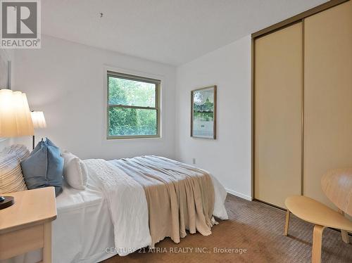 21 Longbow Square, Toronto, ON - Indoor Photo Showing Bedroom