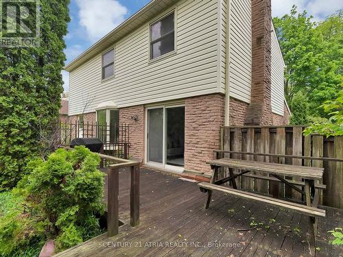 21 Longbow Square, Toronto, ON - Outdoor
