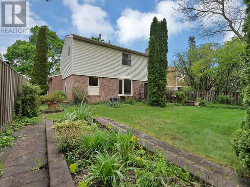 21 Longbow Square, Toronto, ON - Outdoor