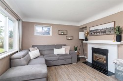 545 Tait St Saanich, BC V8Z 4V6