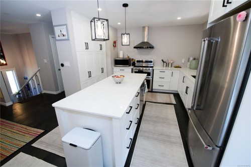 1844 Connie Rd, Sooke, BC 