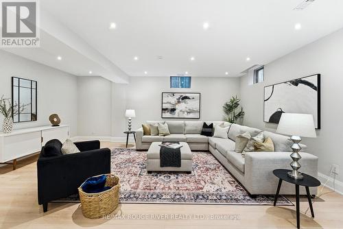 1411 Old Forest Road, Pickering, ON - Indoor Photo Showing Living Room