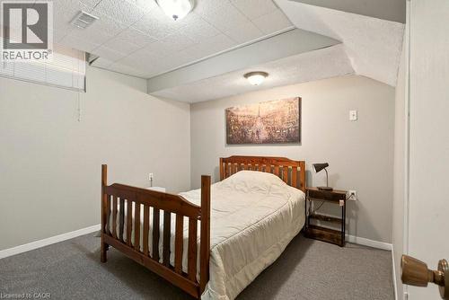 72 Gurnett Drive, Hamilton, ON - Indoor Photo Showing Bedroom