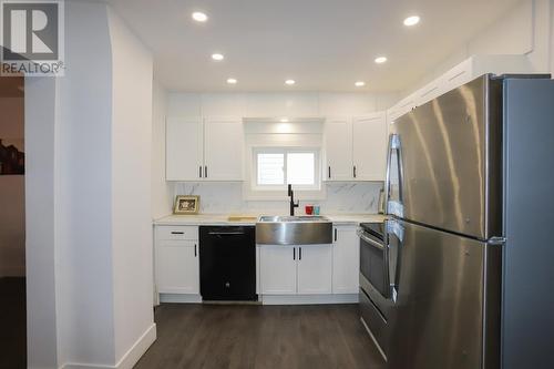 404 John St, Sault Ste. Marie, ON - Indoor Photo Showing Kitchen