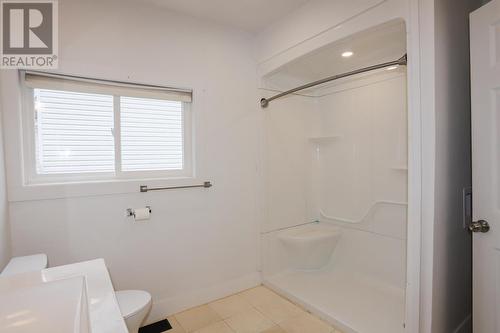 404 John St, Sault Ste. Marie, ON - Indoor Photo Showing Bathroom