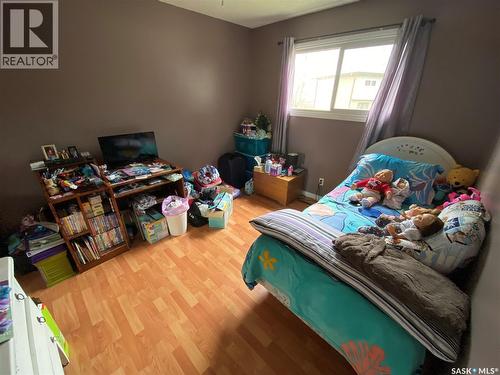 2 544 Circlebrooke Drive, Yorkton, SK - Indoor Photo Showing Bedroom