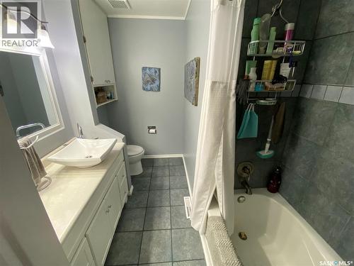 2 544 Circlebrooke Drive, Yorkton, SK - Indoor Photo Showing Bathroom