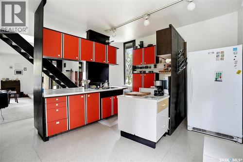 160 Leopold Crescent, Regina, SK - Indoor