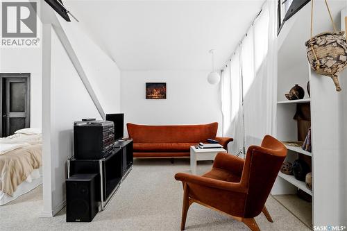 160 Leopold Crescent, Regina, SK - Indoor
