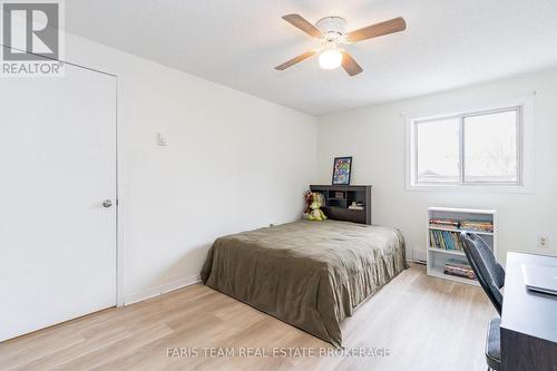 6 Pheasant Trail, Barrie, ON - Indoor Photo Showing Bedroom
