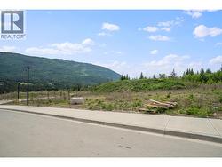 6951 44 Street NE Salmon Arm, BC V0E 1K0
