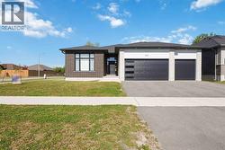601 Sweetbay CRESCENT Sarnia, ON N7S 0A8