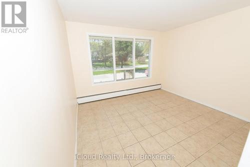 Living Room - 536 Glen Forrest Boulevard, Waterloo, ON - Indoor Photo Showing Other Room