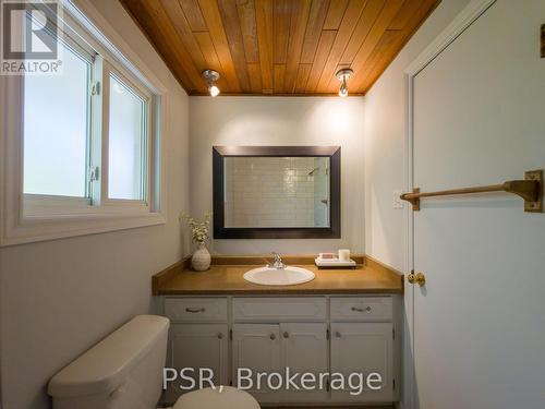11 Elmsdale Drive, Kitchener, ON - Indoor Photo Showing Bathroom