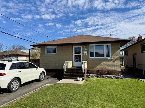 131 WALSH Street W  Thunder Bay, ON P7E 4W5