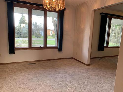 3165-20Th Side Road, Thunder Bay, ON - Indoor Photo Showing Other Room