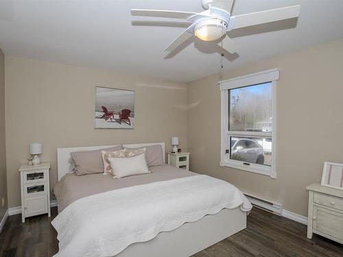 26 Margaret St S, Neebing, ON 