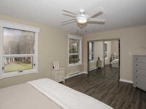 26 Margaret St S, Neebing, ON 