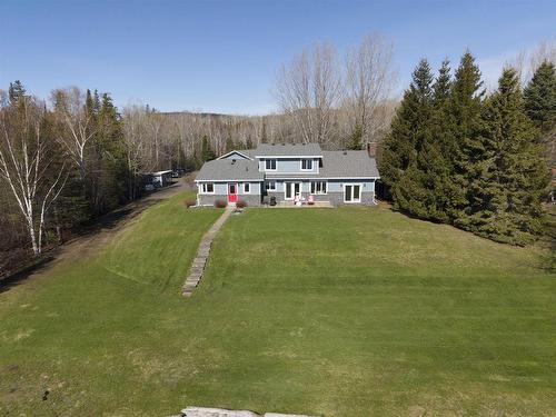26 Margaret St S, Neebing, ON 