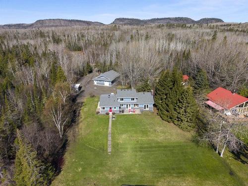 26 Margaret St S, Neebing, ON 