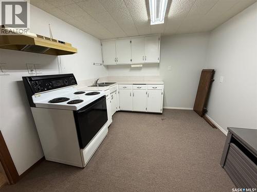 1009 First Street, Estevan, SK - Indoor Photo Showing Kitchen With Double Sink