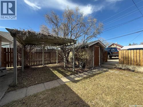 1009 First Street, Estevan, SK - Outdoor