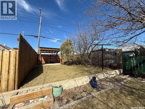 1009 First Street, Estevan, SK - Outdoor
