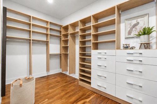Closet - 760 Rue Pellerin, Laval (Auteuil), QC - Indoor