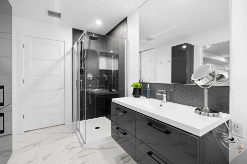 Bathroom - 760 Rue Pellerin, Laval (Auteuil), QC - Indoor Photo Showing Bathroom