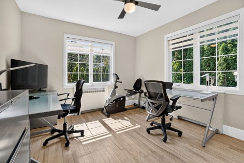 Bureau - 8 Av. Kenaston, Mont-Royal, QC - Indoor Photo Showing Office