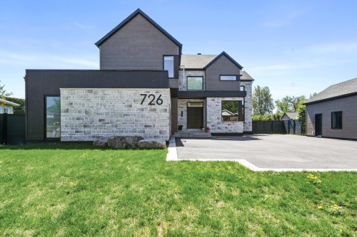 Façade - 726 Rue John-Murphy, Saint-Lin/Laurentides, QC - Outdoor