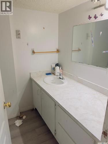 1607 Acadia Drive, Saskatoon, SK - Indoor Photo Showing Bathroom