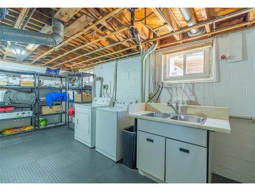 1081 Laurier Crescent, Sarnia, ON 