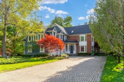 78 Chancery Drive Hamilton, ON L9G 4M1
