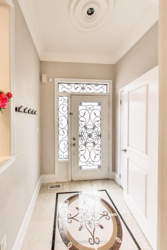 259 Barons Street, Vaughan, ON - Indoor Photo Showing Other Room