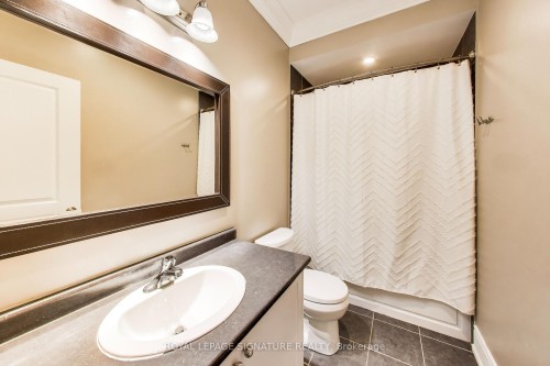 259 Barons Street, Vaughan, ON - Indoor Photo Showing Bathroom