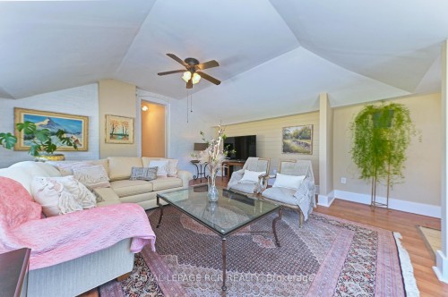 598304 Second Line W, Mulmur, ON - Indoor Photo Showing Living Room